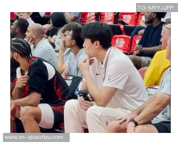 小杨带动开拓者周边商品销售激增813引发广泛关注 小杨带动开拓者周边商品销售激增813引发广泛关注