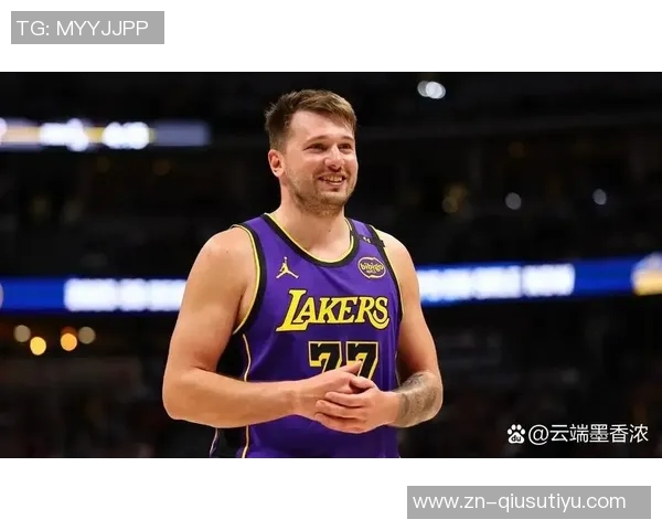 东契奇带领球队团建活动雷迪克表示积极反馈不断涌现 东契奇带领球队团建活动雷迪克表示积极反馈不断涌现