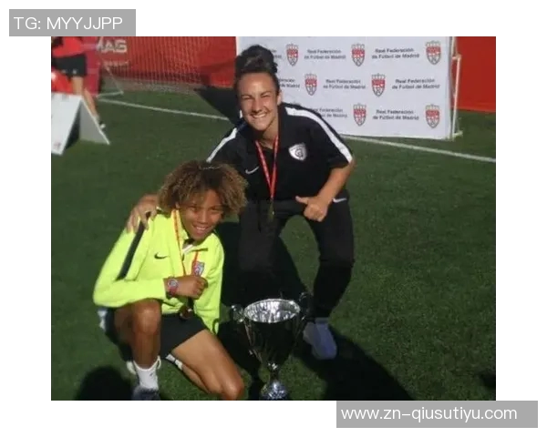 维姬洛佩兹谈欧冠失利称其他奖杯将激励球队奋发向前