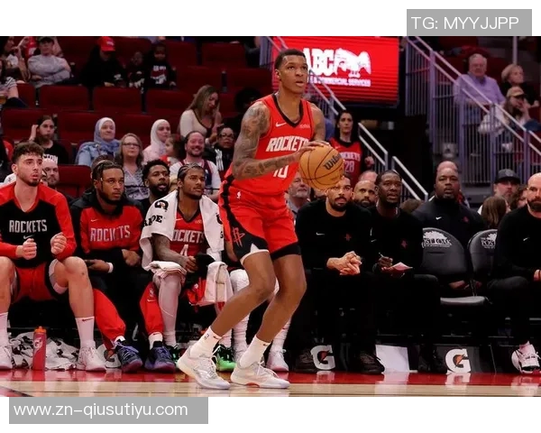 小贾巴里季前赛表现抢眼场均135分45板命中率超五成 小贾巴里季前赛表现抢眼场均135分45板命中率超五成