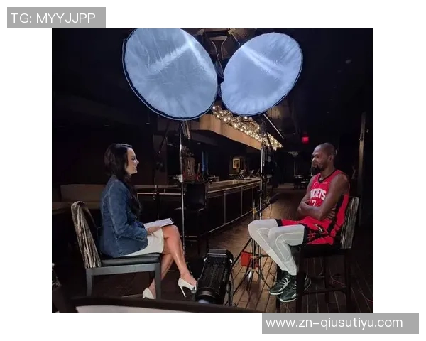 乌度卡称杜兰特状态依旧如昔认真对待比赛毫无下滑迹象 乌度卡称杜兰特状态依旧如昔认真对待比赛毫无下滑迹象