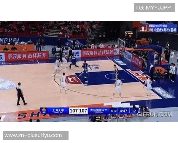 比卢普斯称赞杨瀚森篮板表现强调球队需加强篮下防守力度